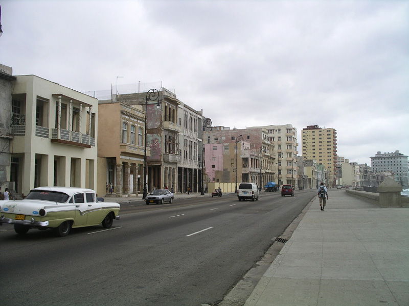 041125_malecon1